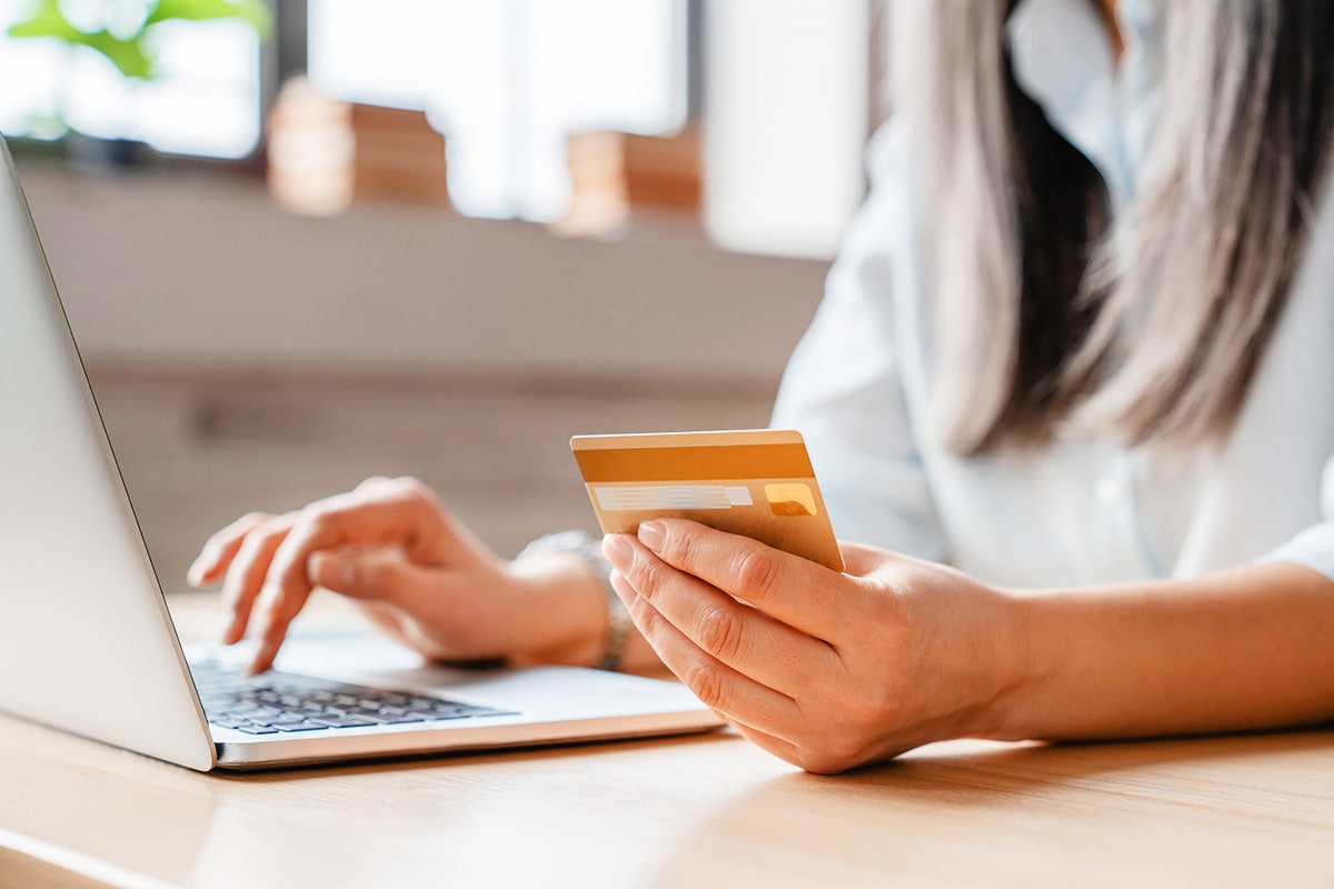 Discover the Convenience and Security of Online Transfers: Save Time and Money Today!